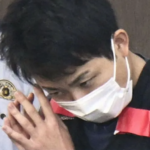 当時10歳の娘が寝ている間に身体の一部を押し当て、その様子を動画で撮影した不同意わいせつなどの疑いがもたれ盗撮教員グループのメンバーで岡山県の小学校教諭 甲斐海月容疑者(27)